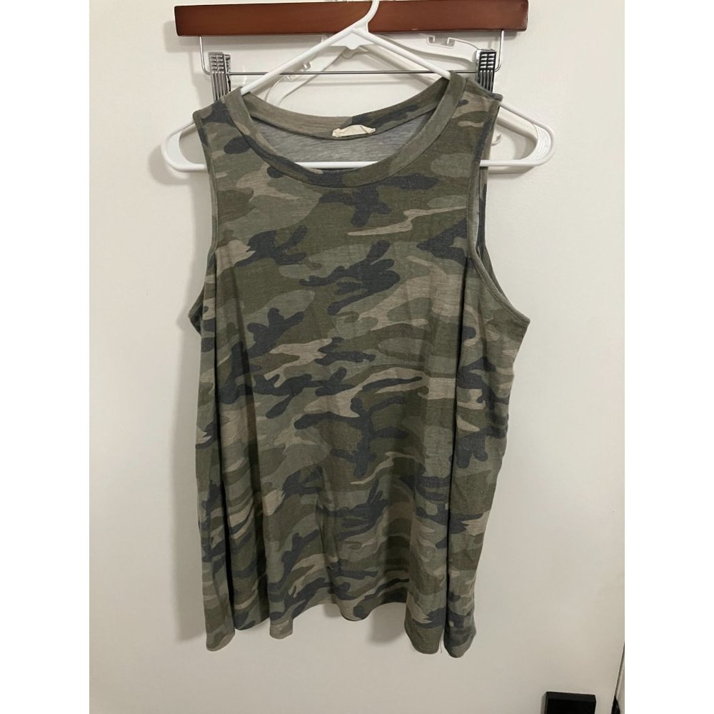 I.Joah Women's Cold Shoulder Camo Top, Green Multicolor, Small